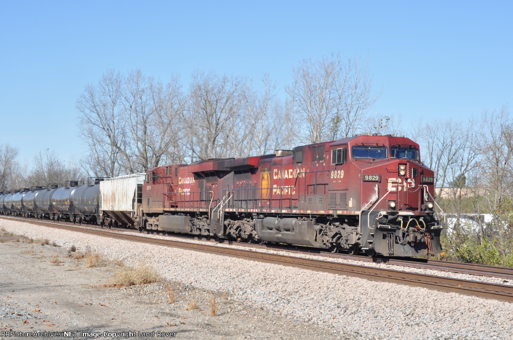 CP 9829 Southbound 